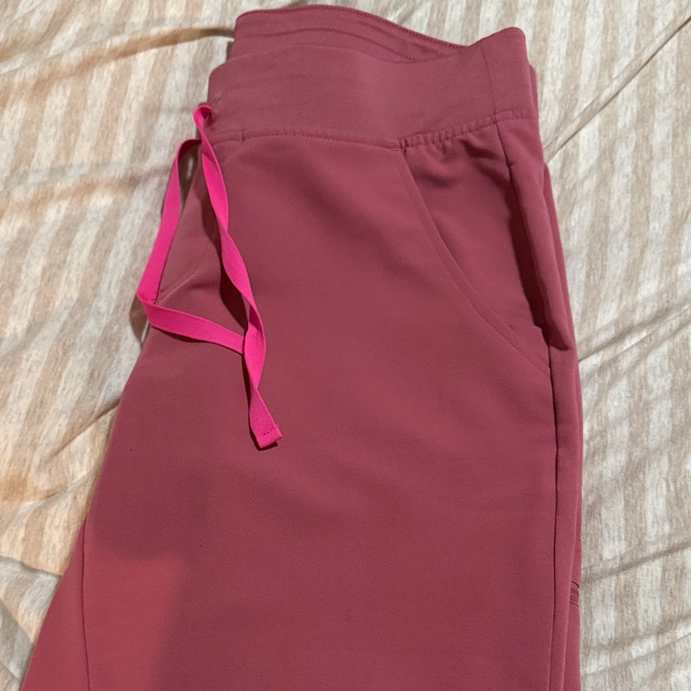 Pink Figs Zamora Jogger pants size M/P